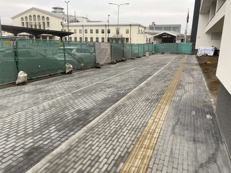 Trinkelių klojimas viešose erdvėse