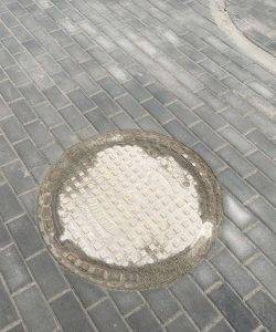 Trinkelių klojimas aplink šulinį