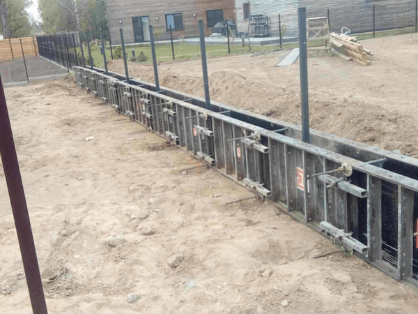 Atraminių sienų monatvimo pavyzdys